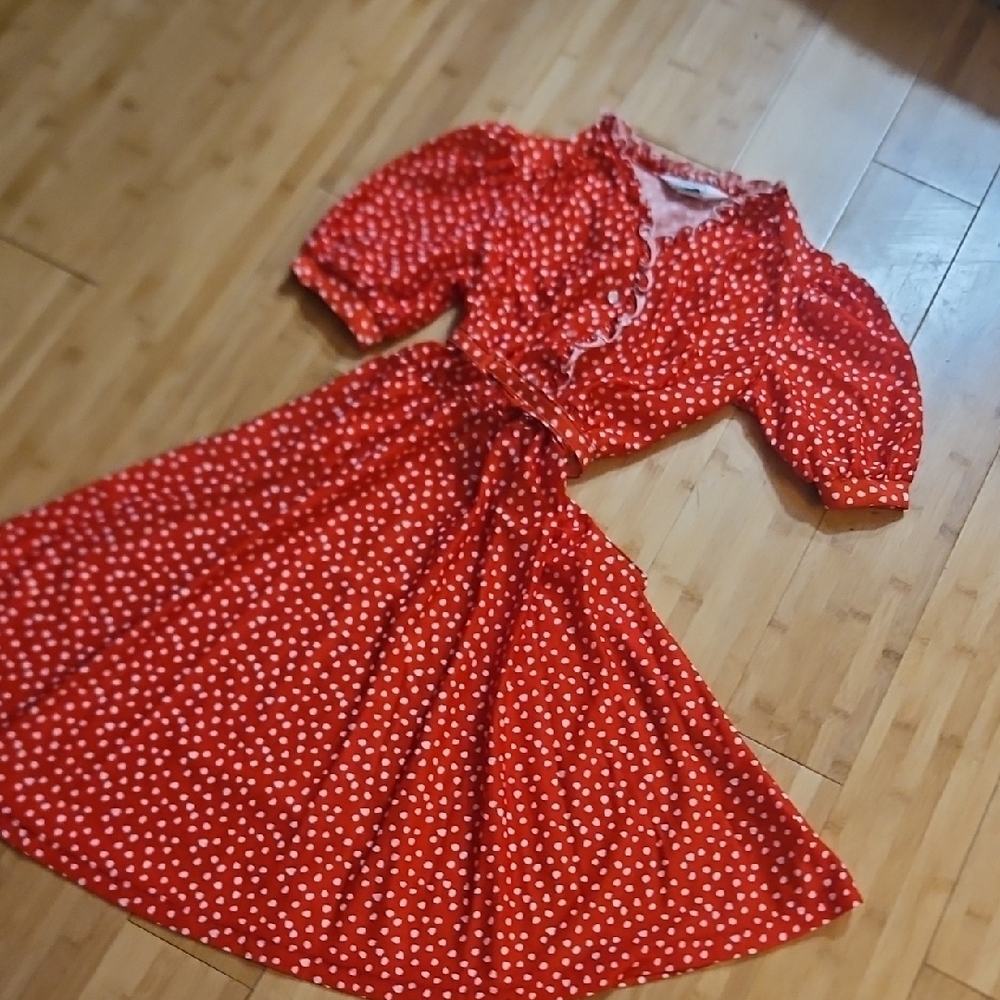 VINTAGE !!! Blair Red and White V-Neck Puff Sleeve Sundress